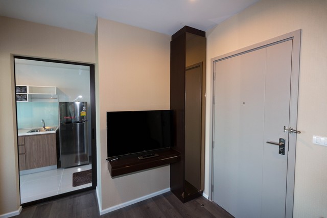 ให้เช่า เดอะ สเตจ เตาปูน อินเตอร์เชนจ์ ชั้นสูงวิวแม่น้ำและรัฐสภาใหม่