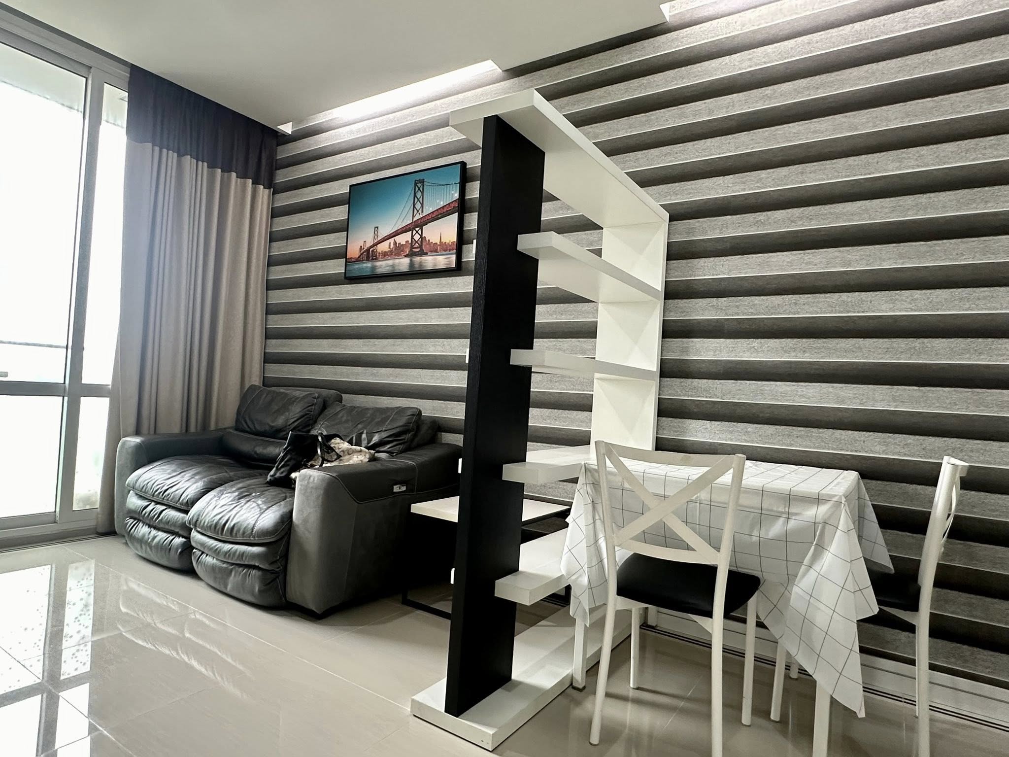 ให้เช่าคอนโด TC Green Rama 9 (ทีซี กรีน พระราม 9) High Rise โซนพื้นที่ MRT พระราม9 📍 ห้องแบบ 1ห้องนอน / 1ห้องน้ำ · ขนาดห้อง 39 ตรม. ชั้น 8 ตึก B