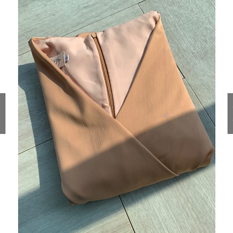 kudapy เดรสยาวสีชมพู/สีส้มทอง ราตรียาวผ้าวาเลนติโน เย็บป้ายช่วงอก จับจีบช่วงเอวเล็กน้อยเพิ่มความหวาน แขนระบาย