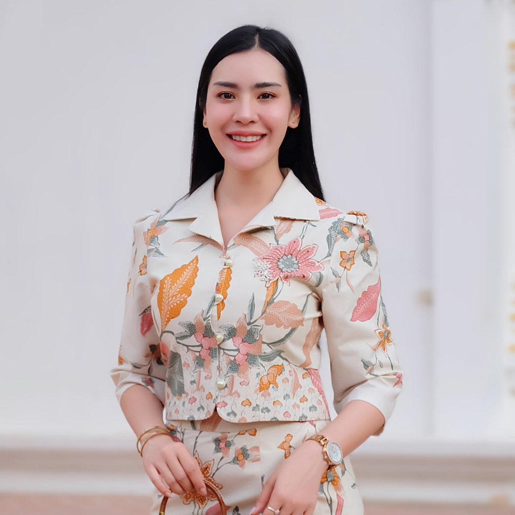 kudapy เซ็ทเสื้อ+กระโปรง ผ้าปาเต๊ะ คอปก เนื้อผ้า cotton พิมพ์ลาย สีไม่ตก ไม่หด นิ่มใส่สบาย อัดกาวทั้งชุด ใส่ได้หลายโอกาส