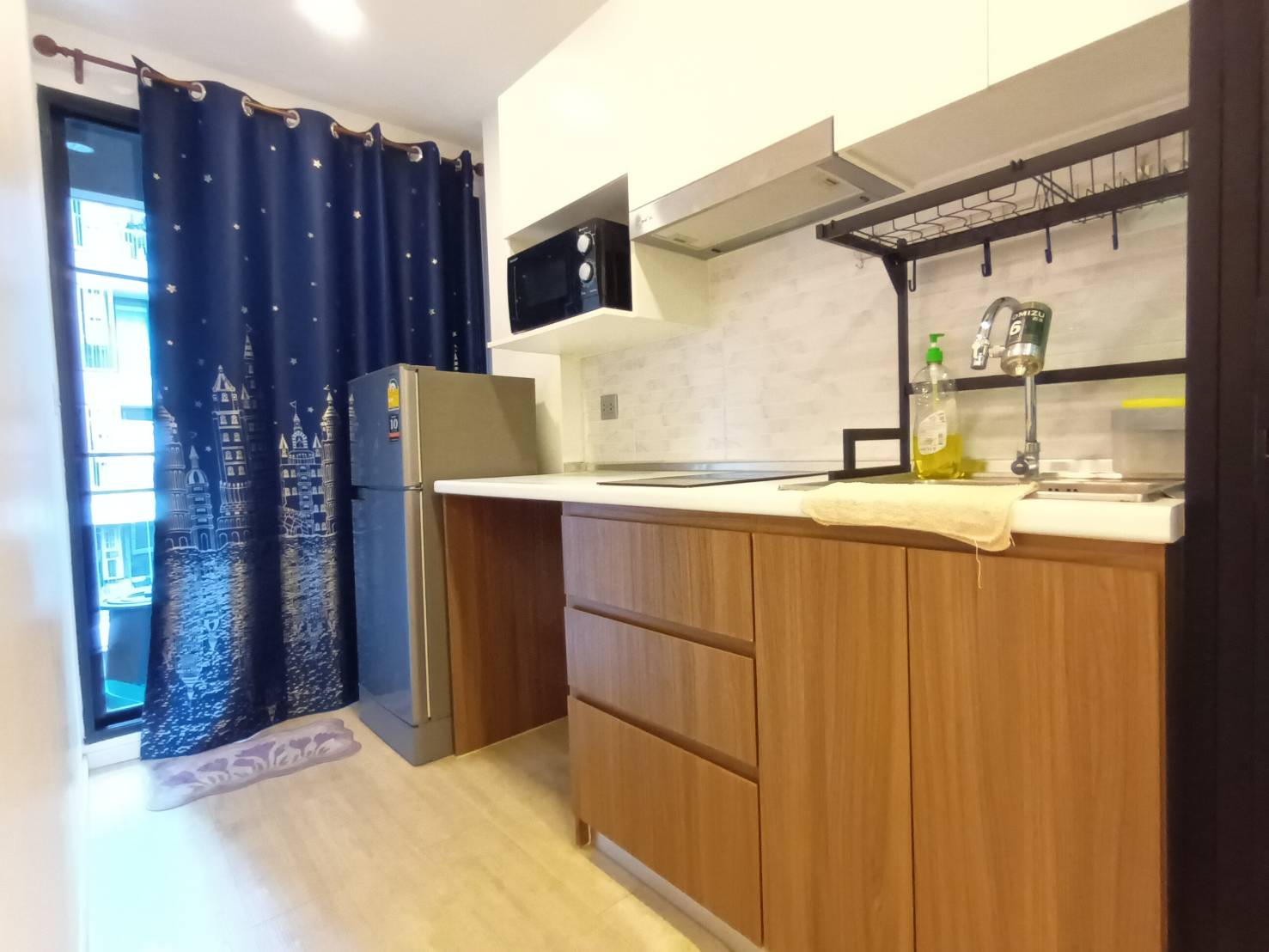 ให้เช่าคอนโด Atmoz Ladprao 71 (แอทโมซ ลาดพร้าว 71) Low Rise โซนพื้นที่ ลาดพร้าว โชคชัย4 เซ็นทรัล อีสต์วิลล์ ห้องแบบ 1ห้องนอน 1ห้องน้ำ ขนาดห้อง 28 ตรม. ชั้น 5 ตึก D