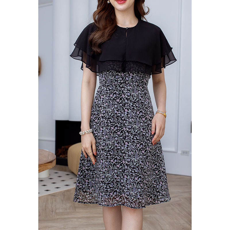 kudapy เดรสสั้นสีฟ้าอมเขีว/สีดำ ชีฟอง ระบายสองชั้น สวยพริ้ว ตัวเดรสเป็นชีฟองลายดอกสวย ตัดกับชีฟองสีพื้น สวยลงตัว