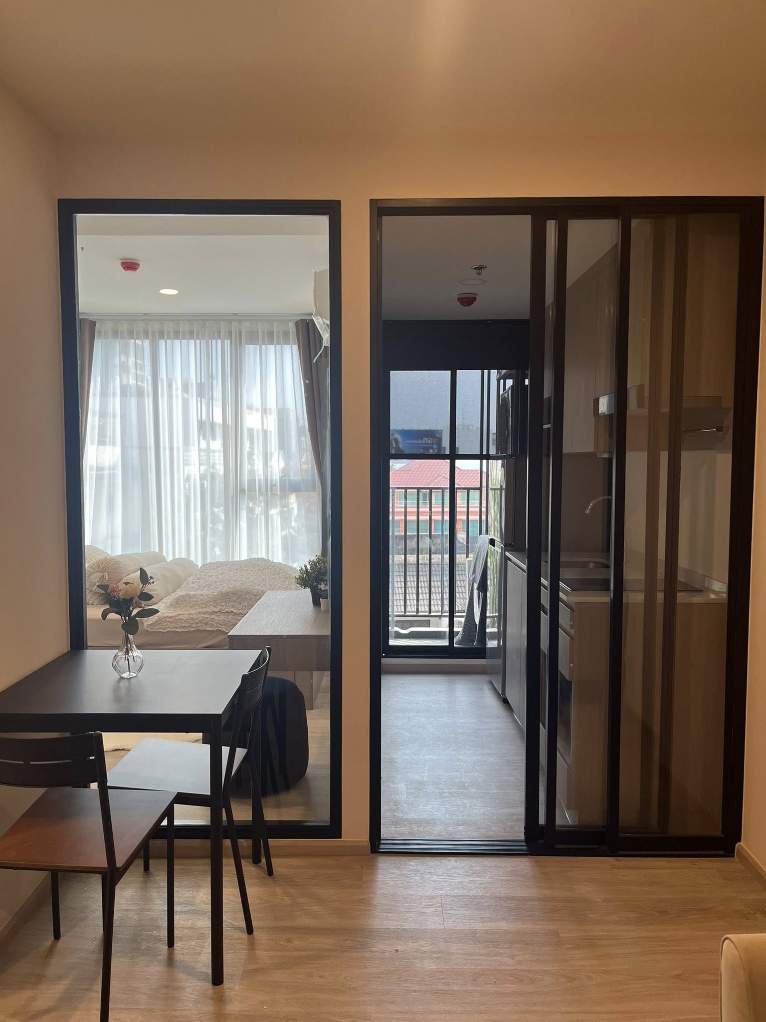 ให้เช่าห้องแบบ 1ห้องนอน 1ห้องน้ำ 1ครัวปิด โซนพื้นที่ BTS สายหยุด คอนโด SO Origin Phahol 69 Station (โซ ออริจิ้น พหลฯ 69 สเตชั่น) Mid Rise ขนาดห้อง 30.6 ตรม. ชั้น 5