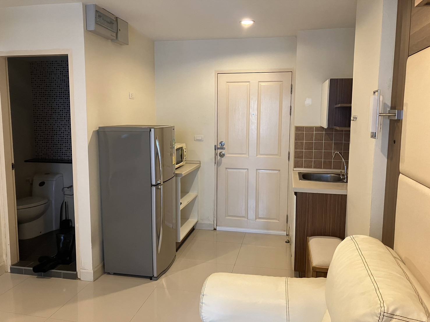 ปล่อยเช่าคอนโด Wish @ Siam (วิช แอท สยาม) - โซนพื้นที่ BTS ราชเทวี - 1ห้องนอน 1ห้องน้ำ 1ห้องนั่งเล่น - ขนาดห้อง 36 ตรม. ชั้น 4 ตึก A