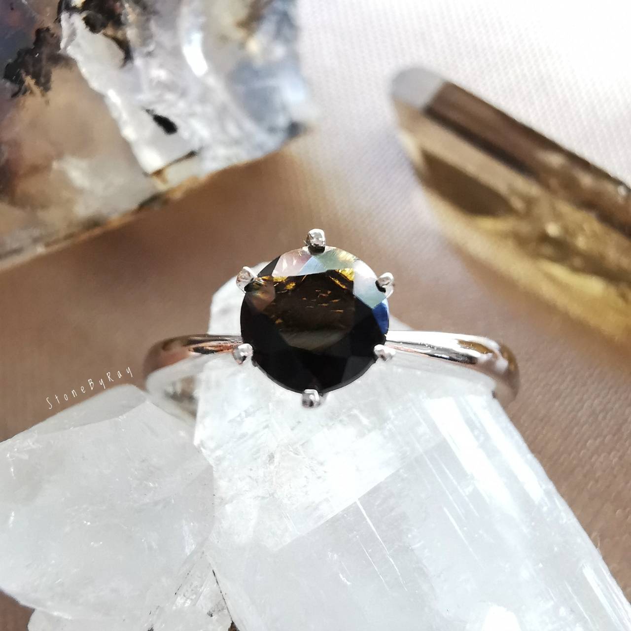 แหวนเงินหินสะเก็ดดาว Tektite