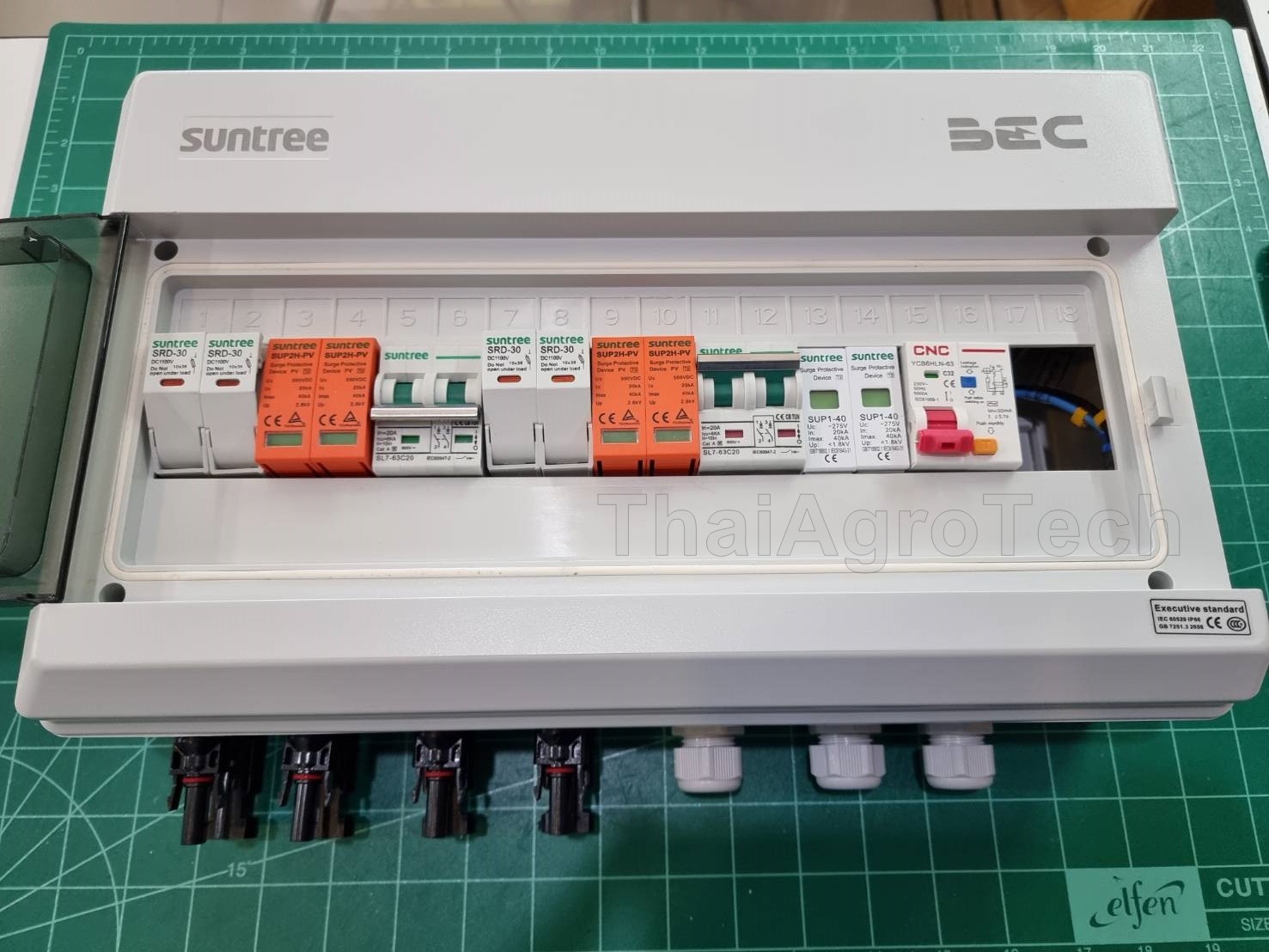 AC/DC Combiner 2String, 1Phase Suntree ตู้คอมบายเนอร์สำหรับระบบโซล่าเซลล์ ระบบออนกริดขนาด 3-5กิโลวัตต์ 1เฟส (พร้อมช่องสำหรับใส่กันย้อน)