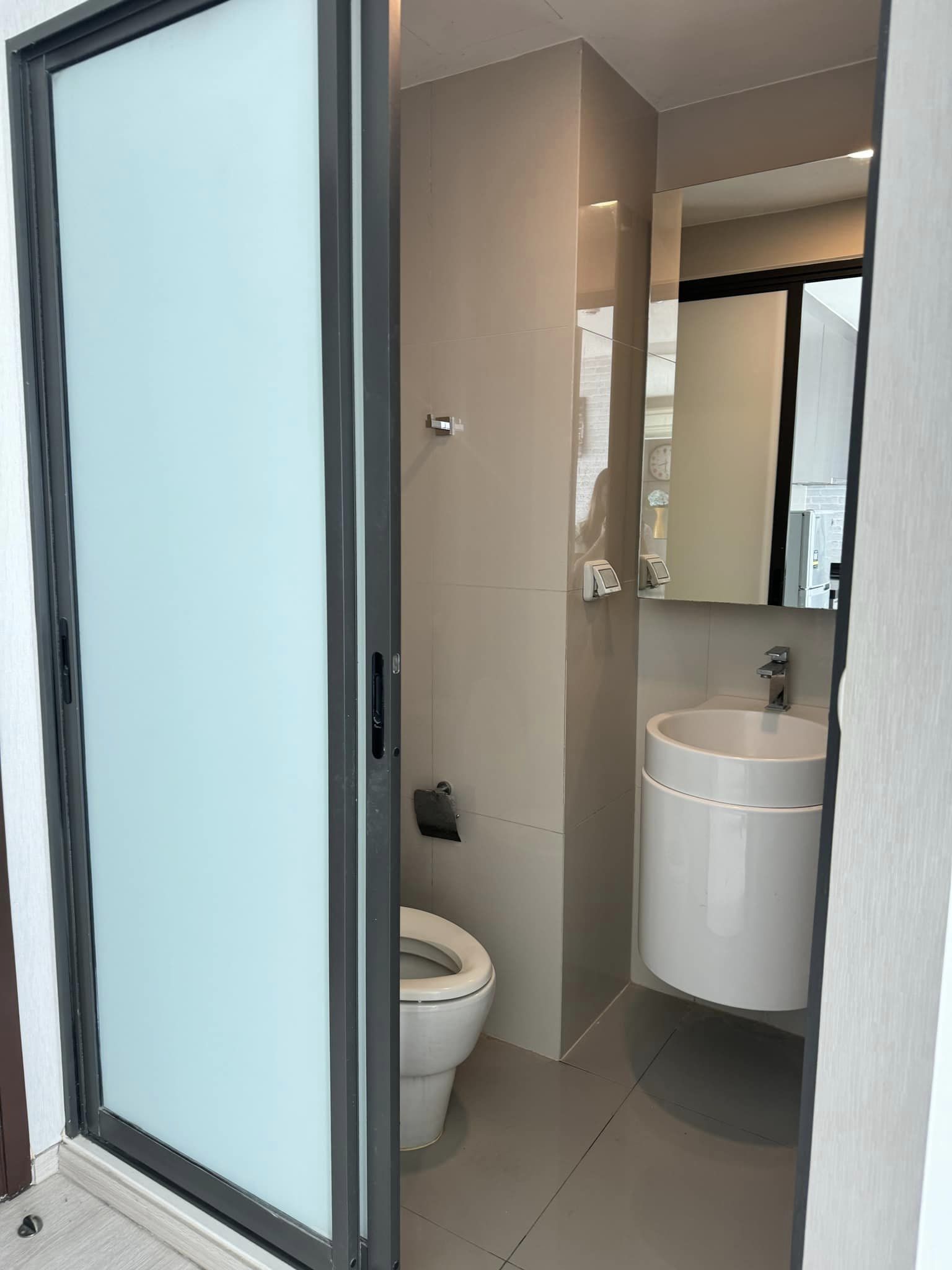 ปล่อยเช่าคอนโด Rhythm Asoke (ริทึ่ม อโศก) - Studio 1ห้องน้ำ - ใกล้ MRT พระราม 9 - ขนาดห้อง 22.5 ตรม. ชั้น 14