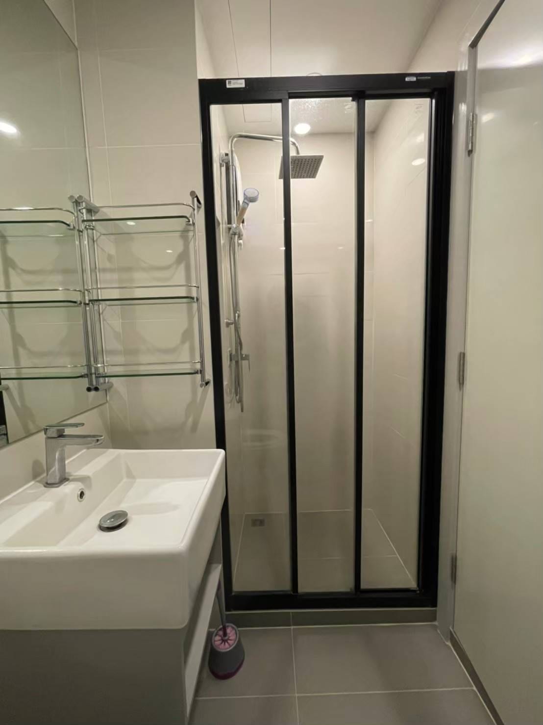 ปล่อยเช่าคอนโด Knightsbridge Prime Sathorn (ไนท์บริดจ์ ไพร์ม สาทร) - 1ห้องนอน 1ห้องทำงาน 1ห้องน้ำ 1ห้องนั่งเล่น - ใกล้ BTS ช่องนนทรี - ขนาดห้อง 31 ตรม. ชั้น 23