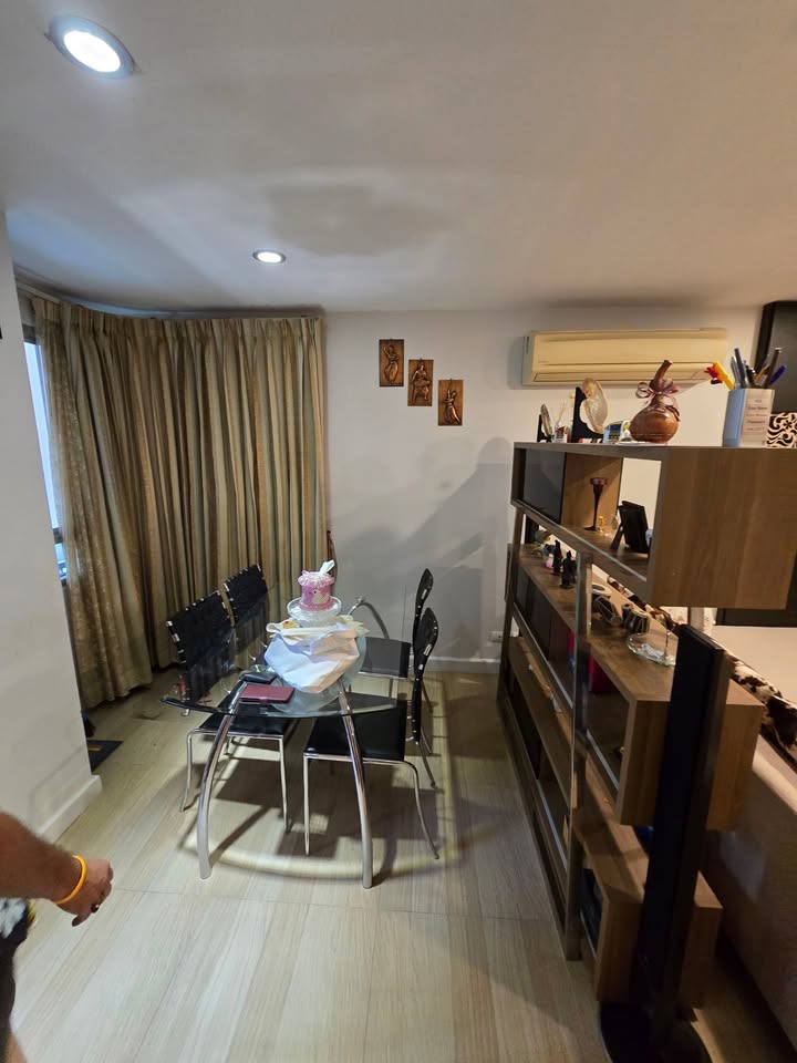 Low Rise โซนพื้นที่ ทองหล่อ18 ให้เช่าห้องแบบ 1ห้องนอน 1ห้องน้ำ คอนโด The Clover Thonglor Residence (เดอะ โคลเวอร์ ทองหล่อ เรสซิเดนซ์) ขนาดห้อง 46 ตรม. ชั้น 2 ตึก B