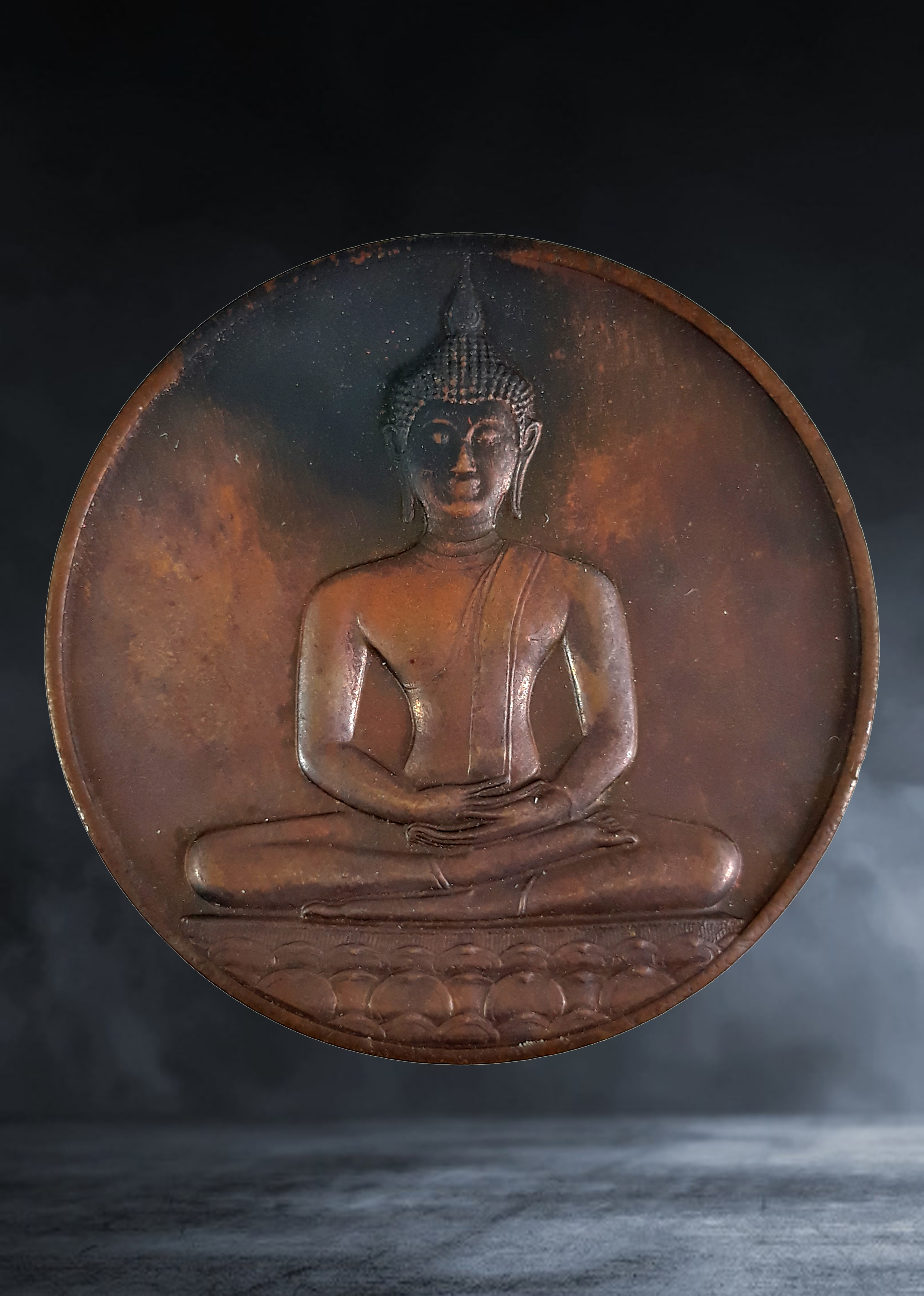 เหรียญ พุทธสิหิงค์ลายสือไทย หลัง ภปร ที่ระลึกฉลอง ๗๐๐ ปี เนื้อทองแดง ปี ๒๕๒๖ หลวงพ่อเกษมปลุกเสก