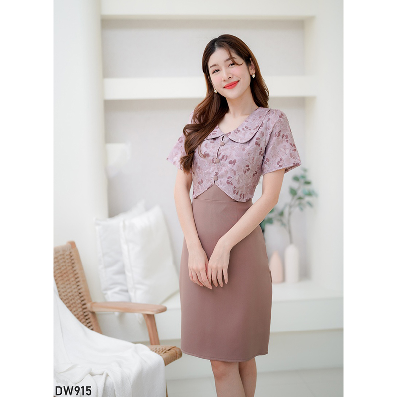 kudapy เดรสสั้นสีน้ำตาล/สีชมพู/สีม่วง ลายดอกคอบัว