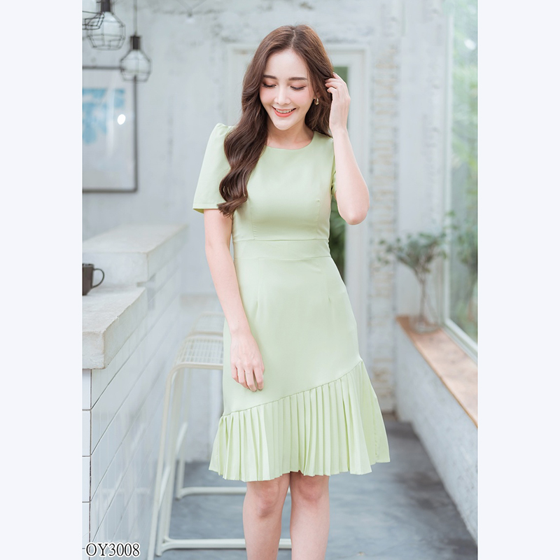 kudapy เดรสสั้นสีเขียว/ม่วง/ชมพู ใส่ทำงานชายพลีท ออกงานสวยดูดีน่ารัก