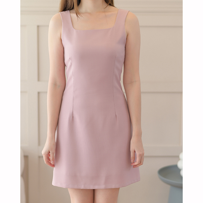 kudapy เดรสสั้นสีดำ/สีมัทฉะ/สีชมพู/สีเทาเข้ม แขนกุดคอเหลี่ยม ทรงเป๊ะ จับเกล็ดใส่สวยเข้ารูป เนื้อผ้าใส่สบาย งานมีซับใน