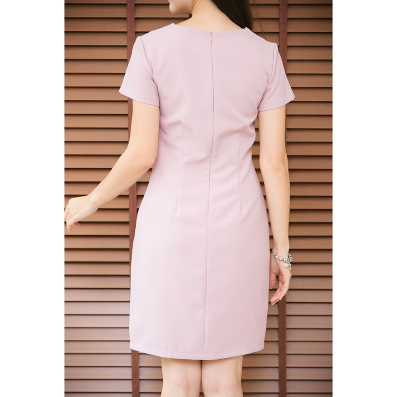 kudapy ชุดเดรสสั้นสีแดงเข้ม/ชมพู/สีโฮรส/เทาฟ้า เข้ารูปผ่าคอ สไตล์เรียบหรู เนื้อผ้าอยู่ทรง ซับในทั้งตัว ใส่ได้ตลอด