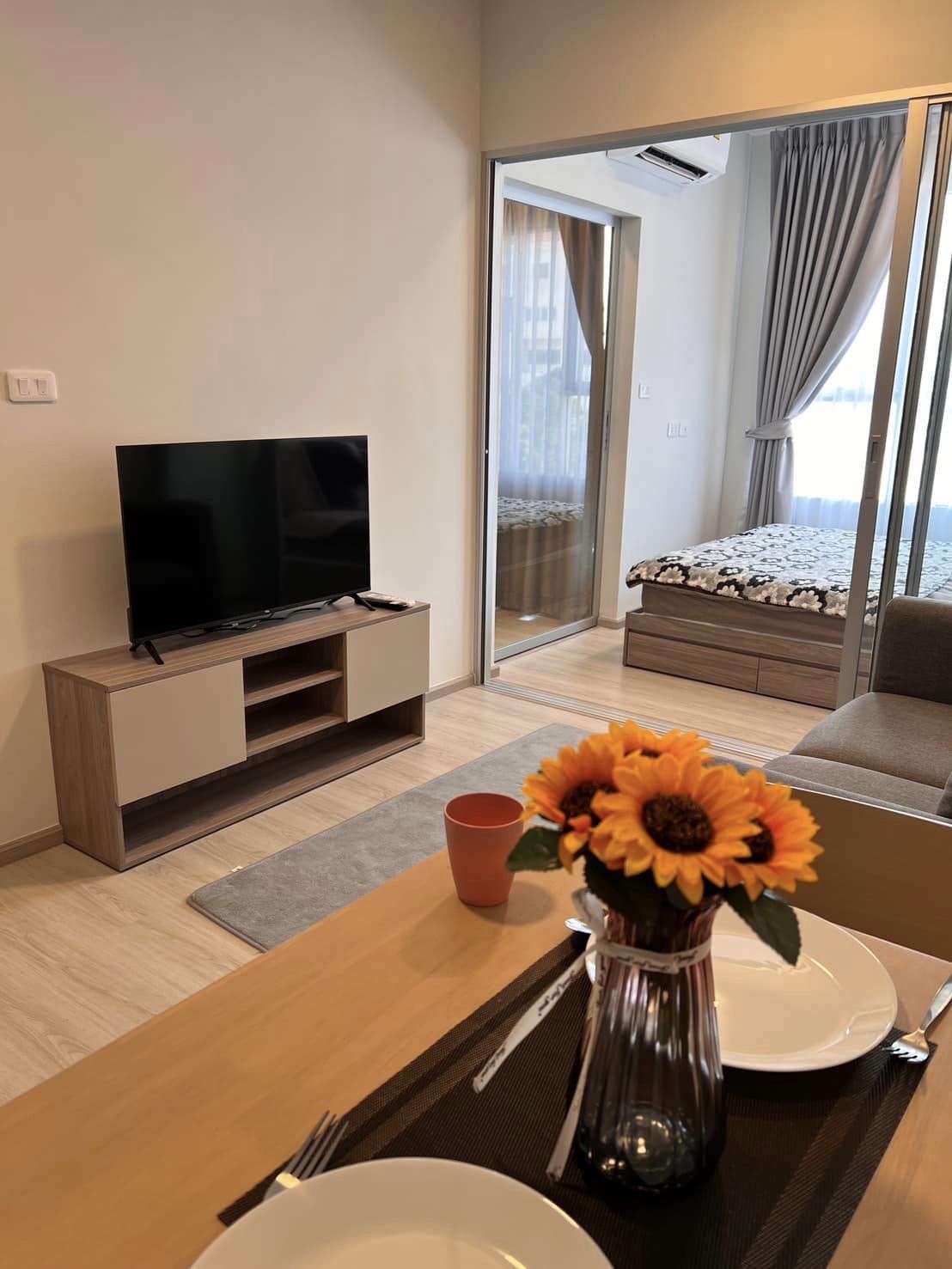 ปล่อยเช่าคอนโด Plum Condo Sukhumvit 62 (พลัม คอนโด สุขุมวิท 62) - เฟอร์เครื่องใช้ไฟฟ้าครบครั้น - ใกล้ BTSบางจาก