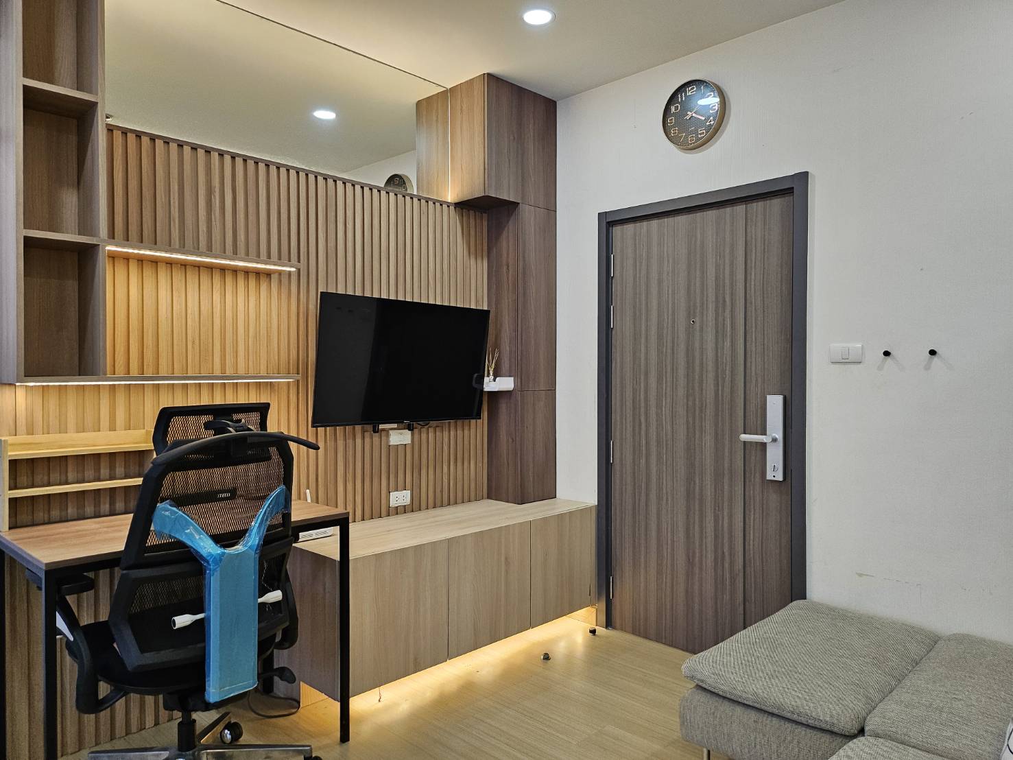 ปล่อยเช่าคอนโด Supalai Loft Prajadhipok - Wongwian Yai (ศุภาลัย ลอฟท์ ประชาธิปก - วงเวียนใหญ่) - เฟอร์เครื่องใช้ไฟฟ้าครบครั้น - ใกล้ BTS วงเวียนใหญ่