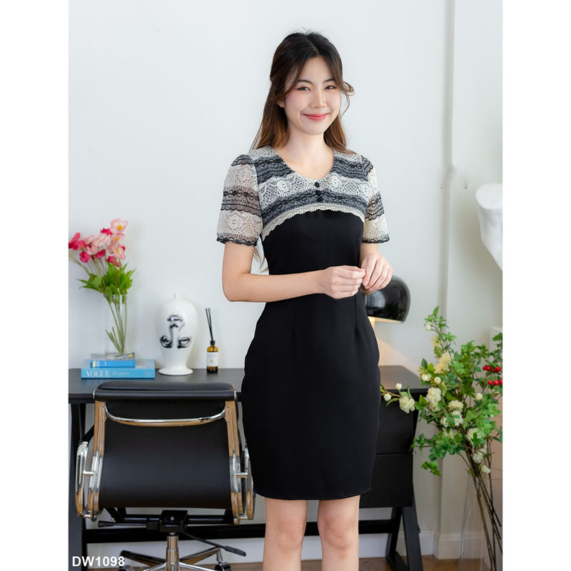 kudapy เดรสสั้นสีชมพู/สีดำ/สีเขียว เดรสไหล่ลูกไม้ ผ้าใส่สบาย สวยดูดี