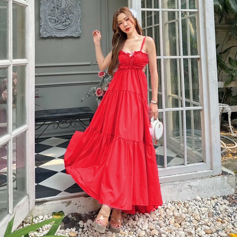kudapy เดรสยาว สายเดี่ยว กระโปรงยาวบานละมุนละไม ตัวกระโปรงระบายต่อกันเป็นชั้นๆ