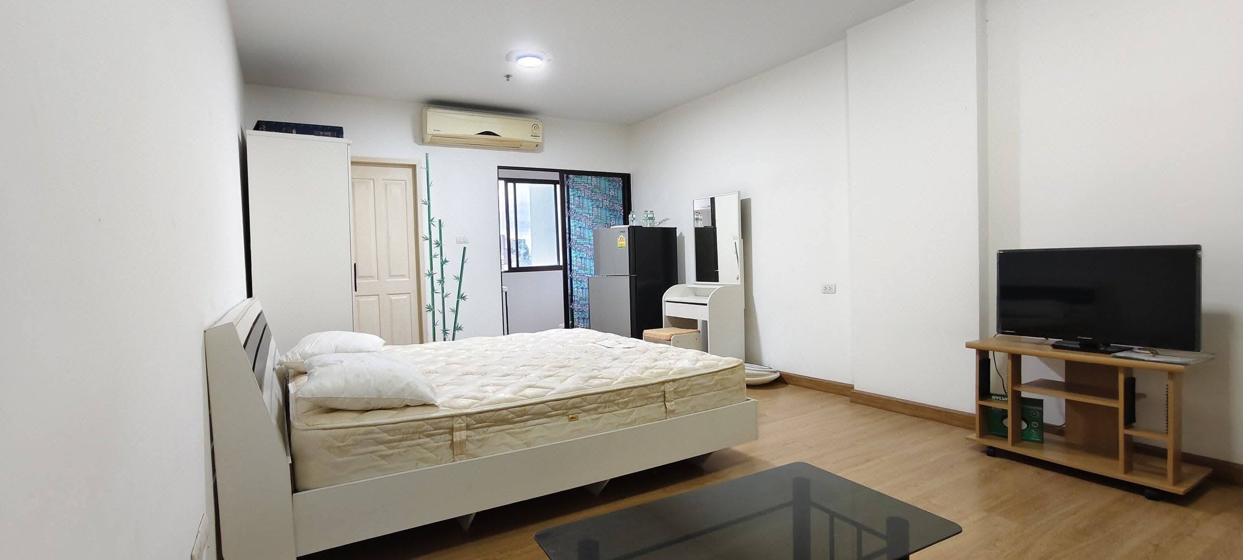 ให้เช่าคอนโด Supalai City Resort Ramkhamhaeng (ศุภาลัย ซิตี้ รีสอร์ท รามคำแหง) โซนพื้นที่ รามคำแหง ห้องแบบ Studio / 1ห้องน้ำ / โซนครัวปิด ขนาดห้อง 32 ตรม. ชั้น 8 ตึก B