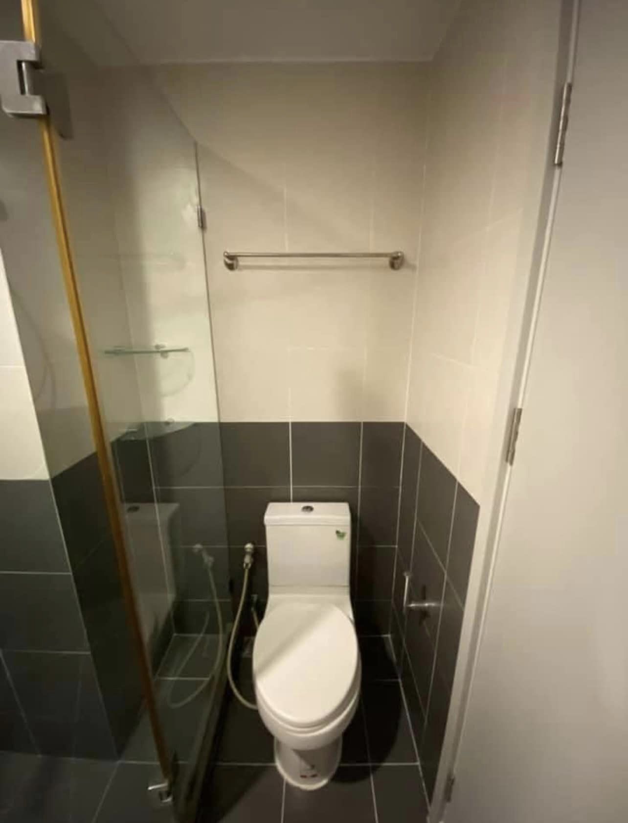 ให้เช่าห้องตกแต่งพร้อมเฟอร์และเครื่องใช้ไฟฟ้าสอบถามแอด Line ID : Smile-easy ที่ ไอดีโอ โมบิ จรัญ - อินเตอร์เชนจ์