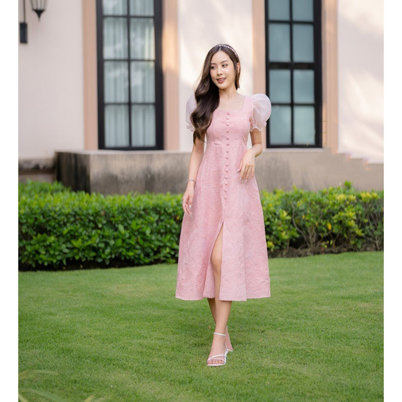 kudapy เดรสยาวสีชมพู ลูกไม้ปักแขนตุ๊กตา สวยใส่สบาย ออกงาน เที่ยวทะเลดูดีมากๆ