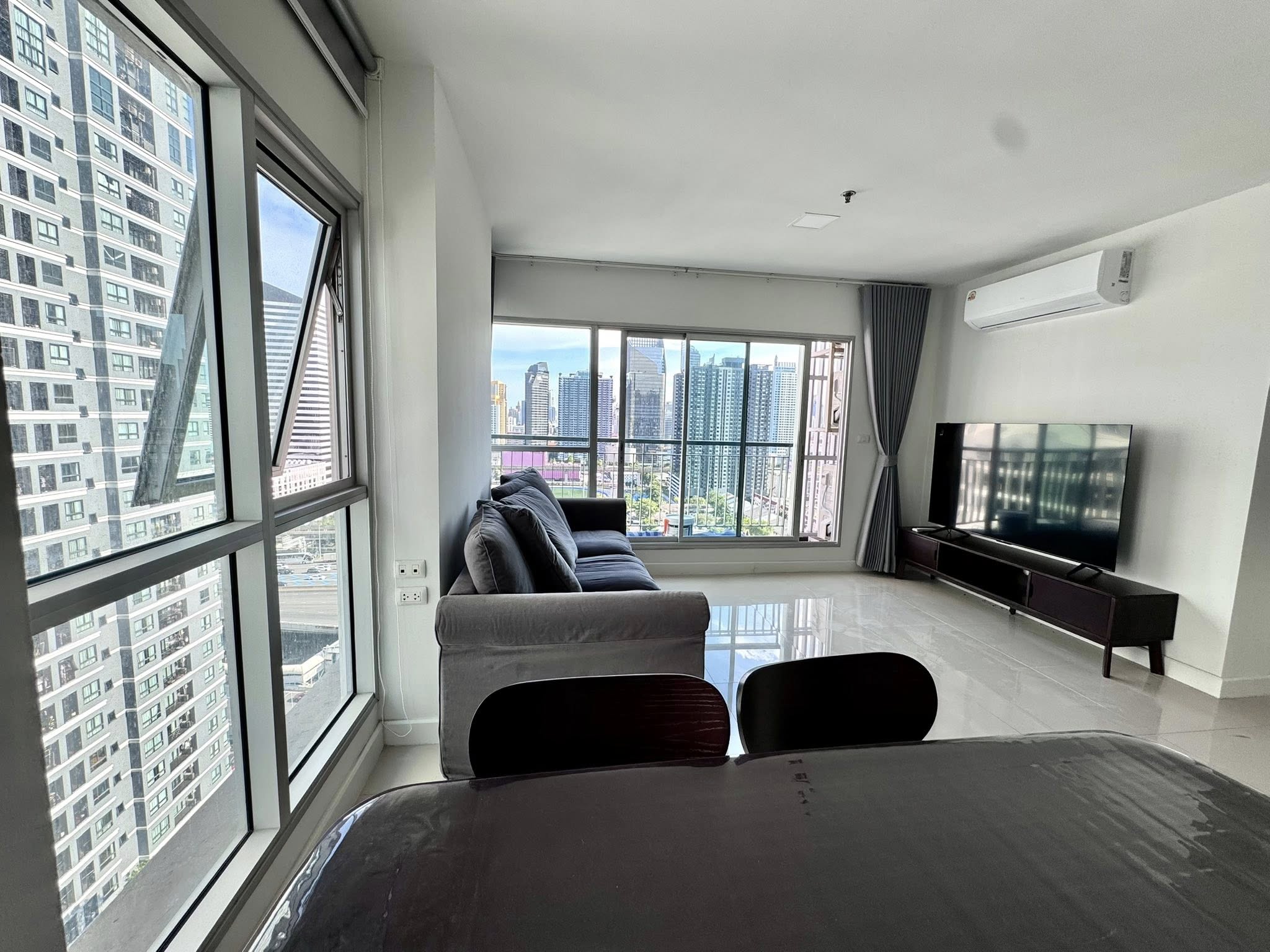 โซนพื้นที่ MRT พระราม 9 ให้เช่าห้องแบบ 2ห้องนอน 2ห้องน้ำ คอนโด Aspire Rama 9 (แอสปาย พระราม 9) High Rise ขนาดห้อง 66 ตรม. ชั้น 22 ตึก B