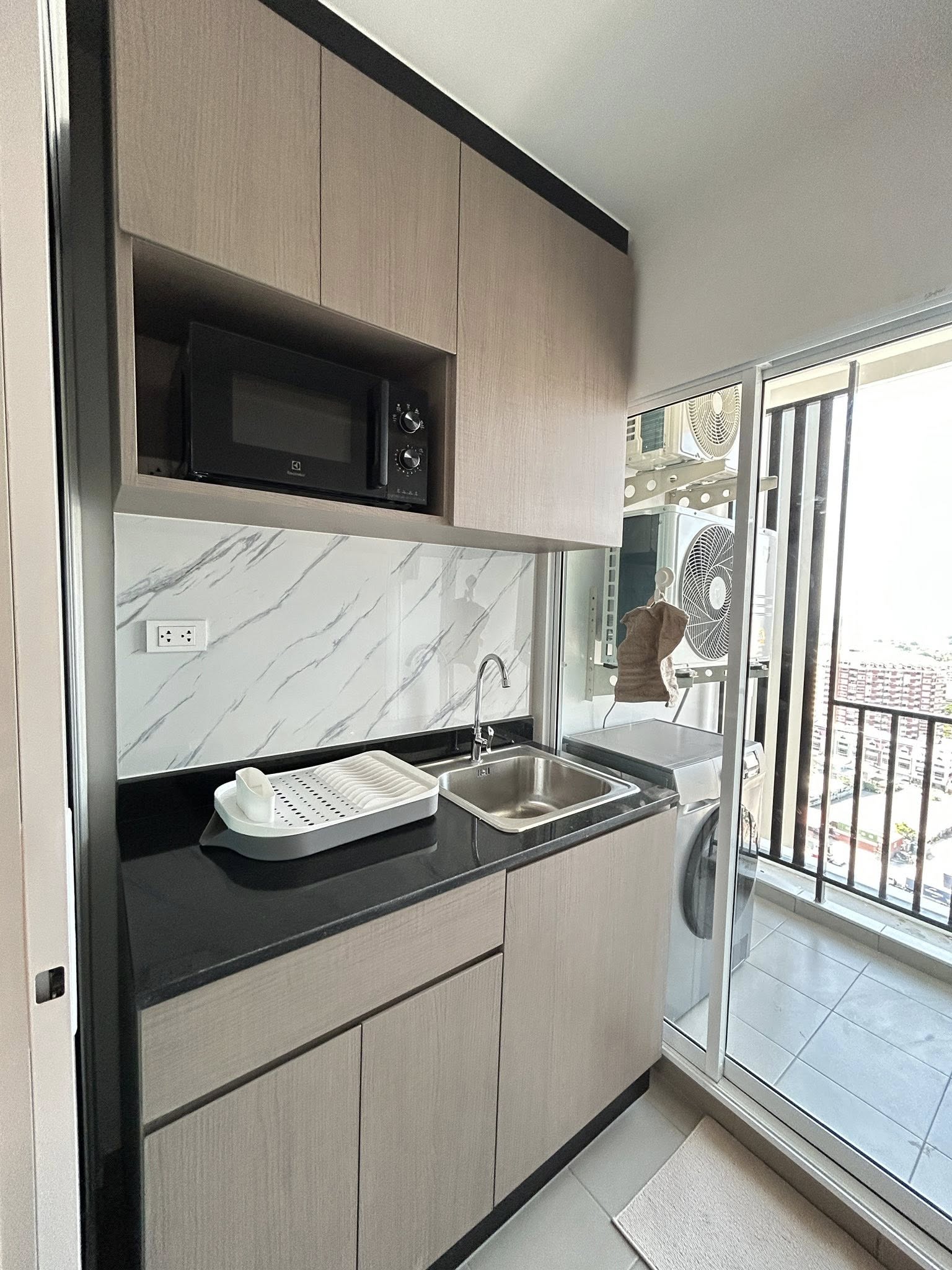 ให้เช่าคอนโด Regent home bangna (รีเจ้นท์ โฮม บางนา) 1ห้องนอน / 1ห้องน้ำ ขนาด 28 ตรม. ชั้น 25 ตึก A ค่าเช่า 11,000 ต่อเดือน รถไฟฟ้า BTS บางนา