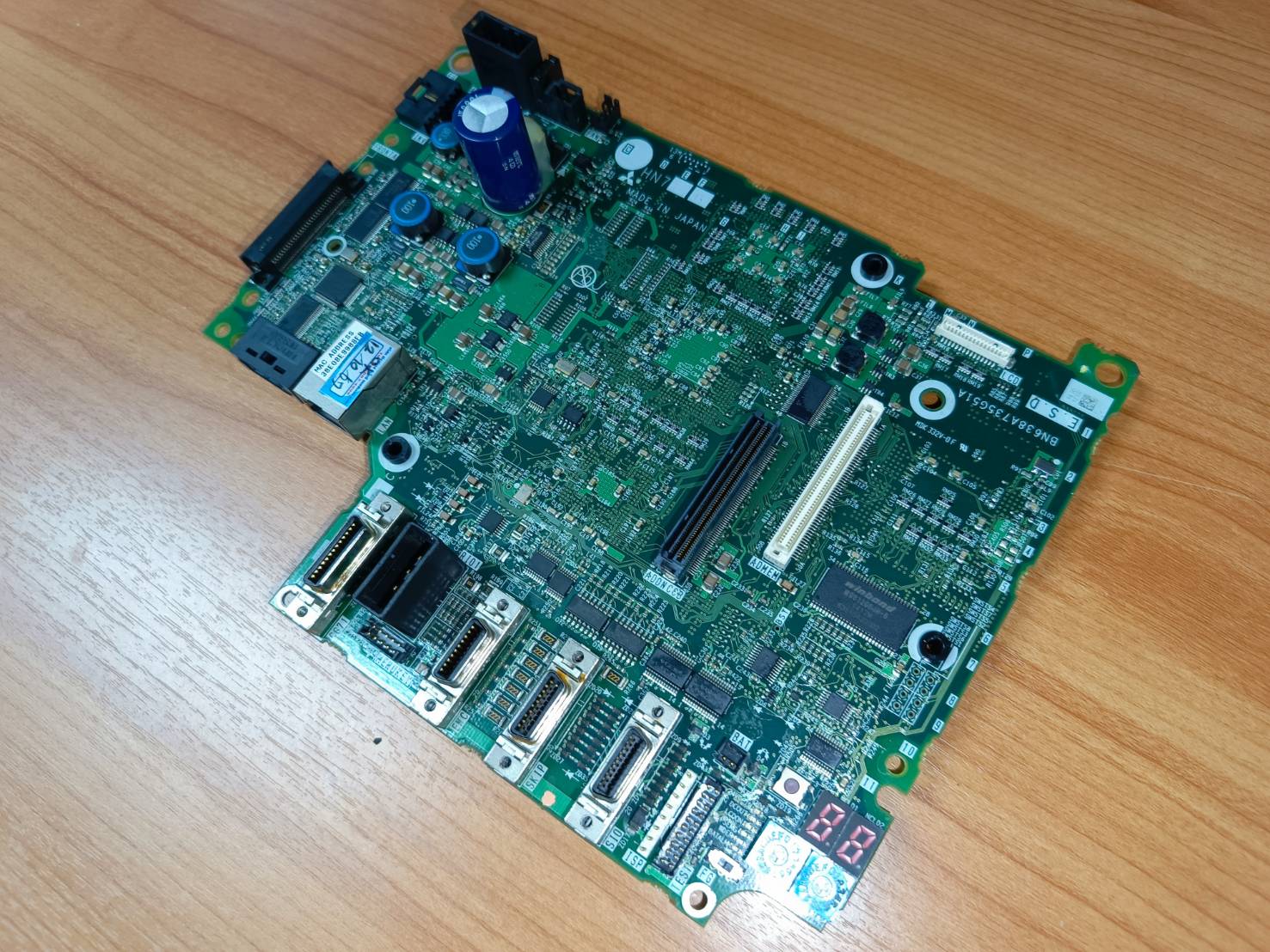 MITSUBISHI HN766 MASTER BOARD M70 CNC CONTROLLER