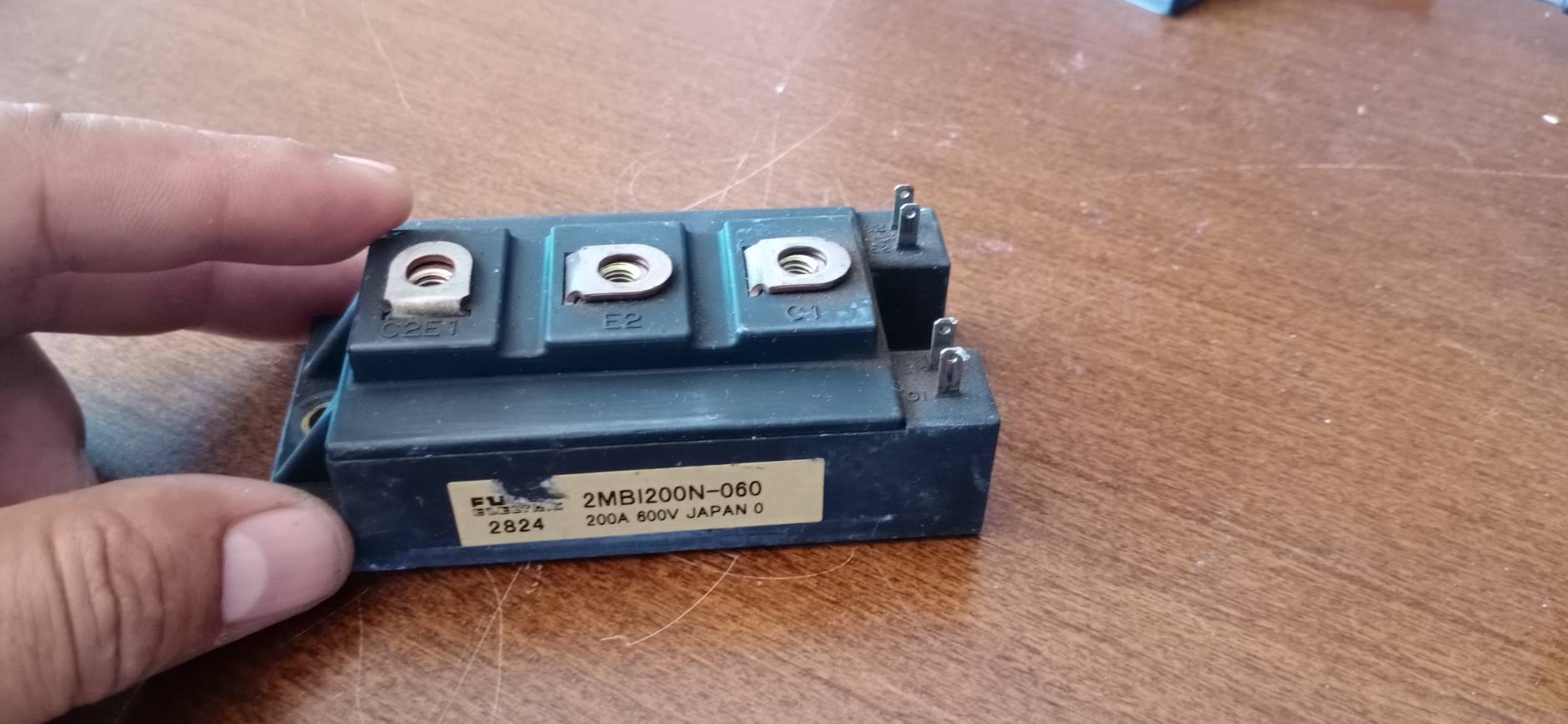 FUJI 2MBI200N-060 POWER MODULE 200A 600V