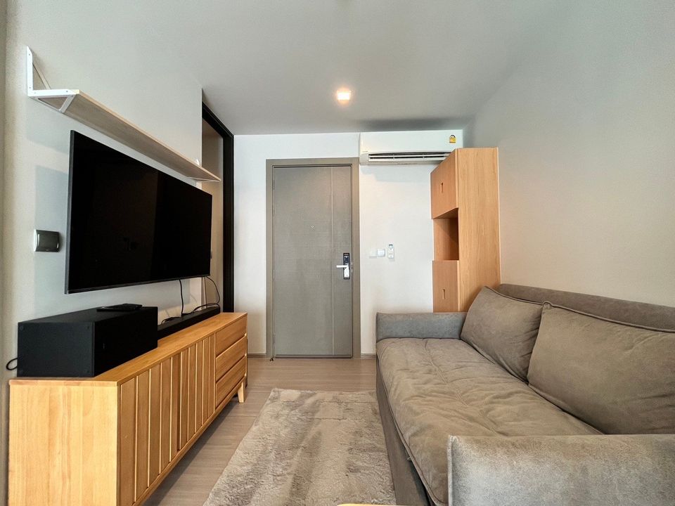 ปล่อยเช่าคอนโด Life Asoke - Rama 9 (ไลฟ์ อโศก - พระราม 9) - ชั้นสูง 1ห้องนอน 1ห้องอเนกประสังค์ 1ห้องน้ำ 1ห้องนั่งเล่น - ใกล้ MRTพระราม 9 เพชรบุรี/เซ็นทรัล/มศว. - ขนาดห้อง 40 ตรม. ชั้น 35