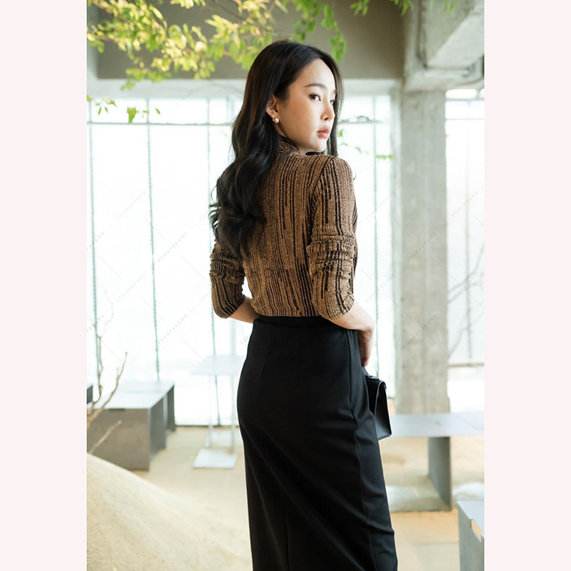 kudapy แม็กซี่เดรสสั้นสีแดง/สีทอง/สีดำ ช่วงบนใช้ผ้าวิ้งเย็บซับติด ไม่คันแน่นอนค่ะ