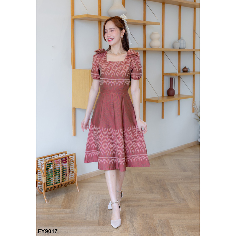 kudapy เดรสสั้นสีเทา/สีส้ม ทรงบานแต่งโบว์ไหล่ 2 ชั้น