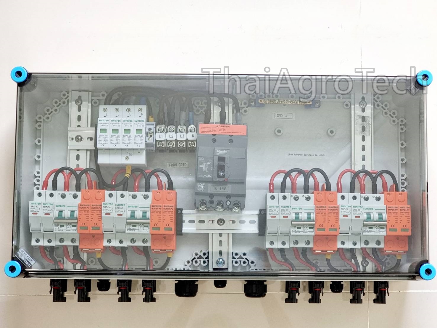 ตู้คอมบายเนอร์ โพลีคาร์บอเนต AC-DC combiner ใช้กับงานติดตั้งระบบโซล่าเซลล์ แบบ 4 สตริง 20-40กิโลวัตต์ 3เฟส AC-DC Combiner Box 4String 3Ph