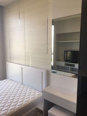 ให้เช่า The Room Sathorn - St.Louis 1ห้องนอนชั้น15เฟอร์ครบ