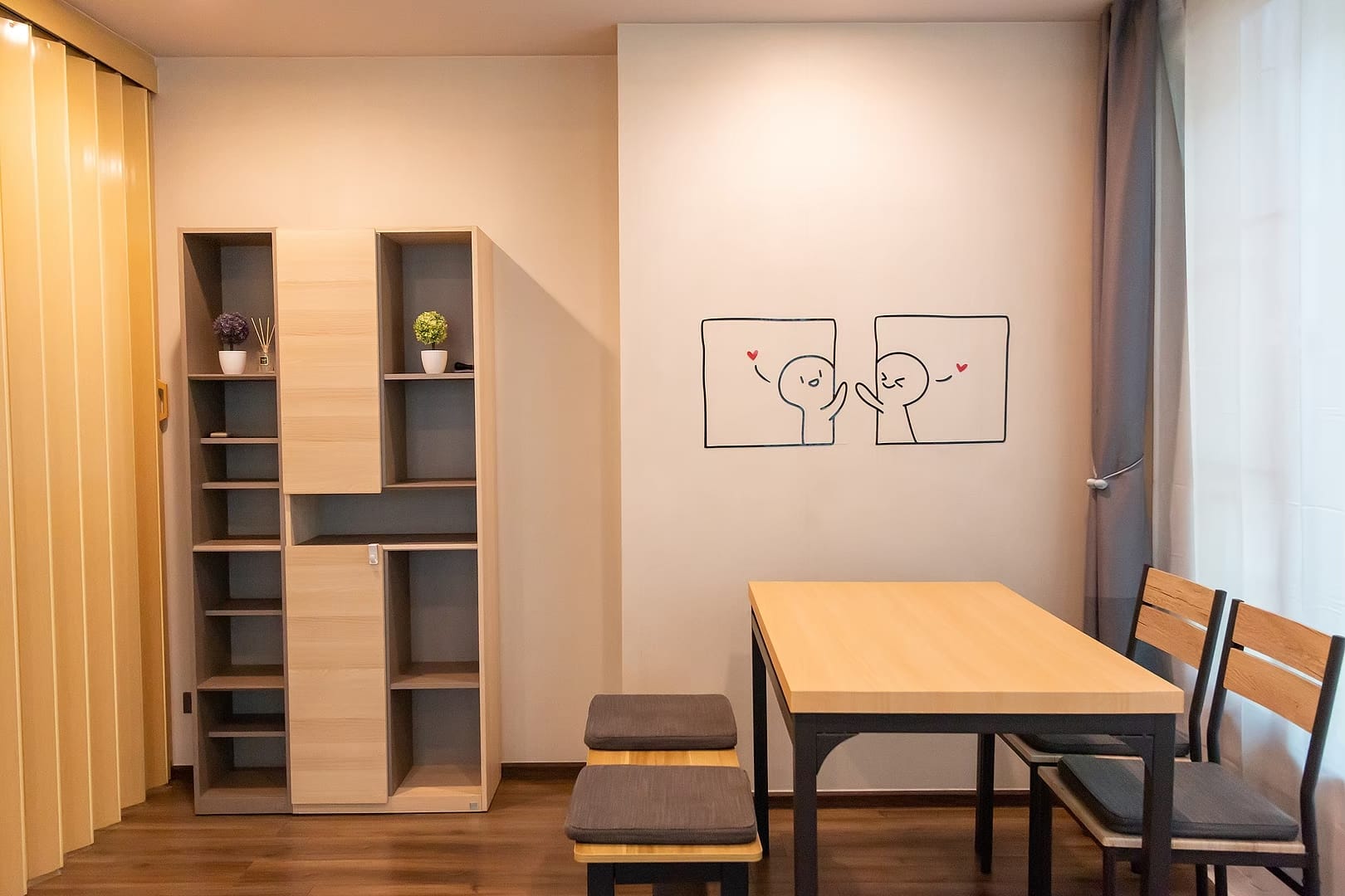 สนใจชมห้องติดต่อได้เลย Line ID: Smile-easy ปล่อยเช่าคอนโด Ceil by Sansiri (ซีล บาย แสนสิริ) - 1ห้องนอน 1ห้องน้ำ 1ห้องนั่งเล่น - ใกล้ BTS เอกมัย - ขนาดห้อง 46.8 ตรม. ชั้น 1 ตึก B