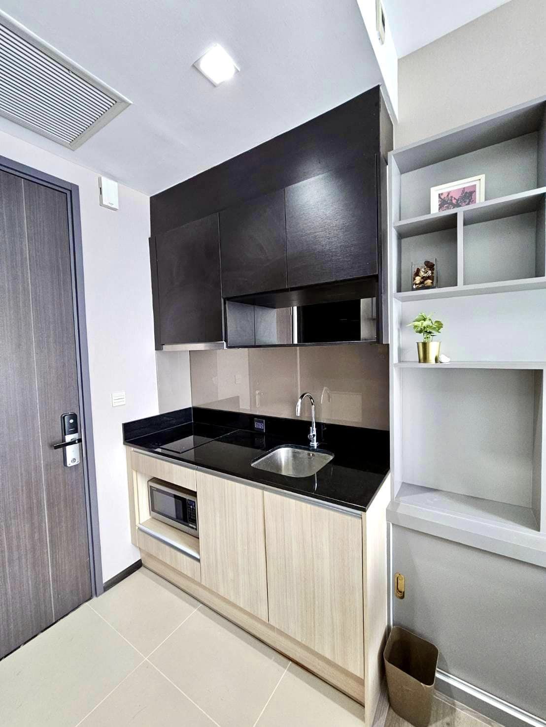 ปล่อยเช่าคอนโด Edge Sukhumvit 23 (เอดจ์ สุขุมวิท 23) - 1ห้องนอน 1ห้องน้ำ 1ห้องนั่งเล่น - ใกล้ BTS อโศก MRT สุขุมวิท - ขนาดห้อง 33 ตรม. ชั้น 3