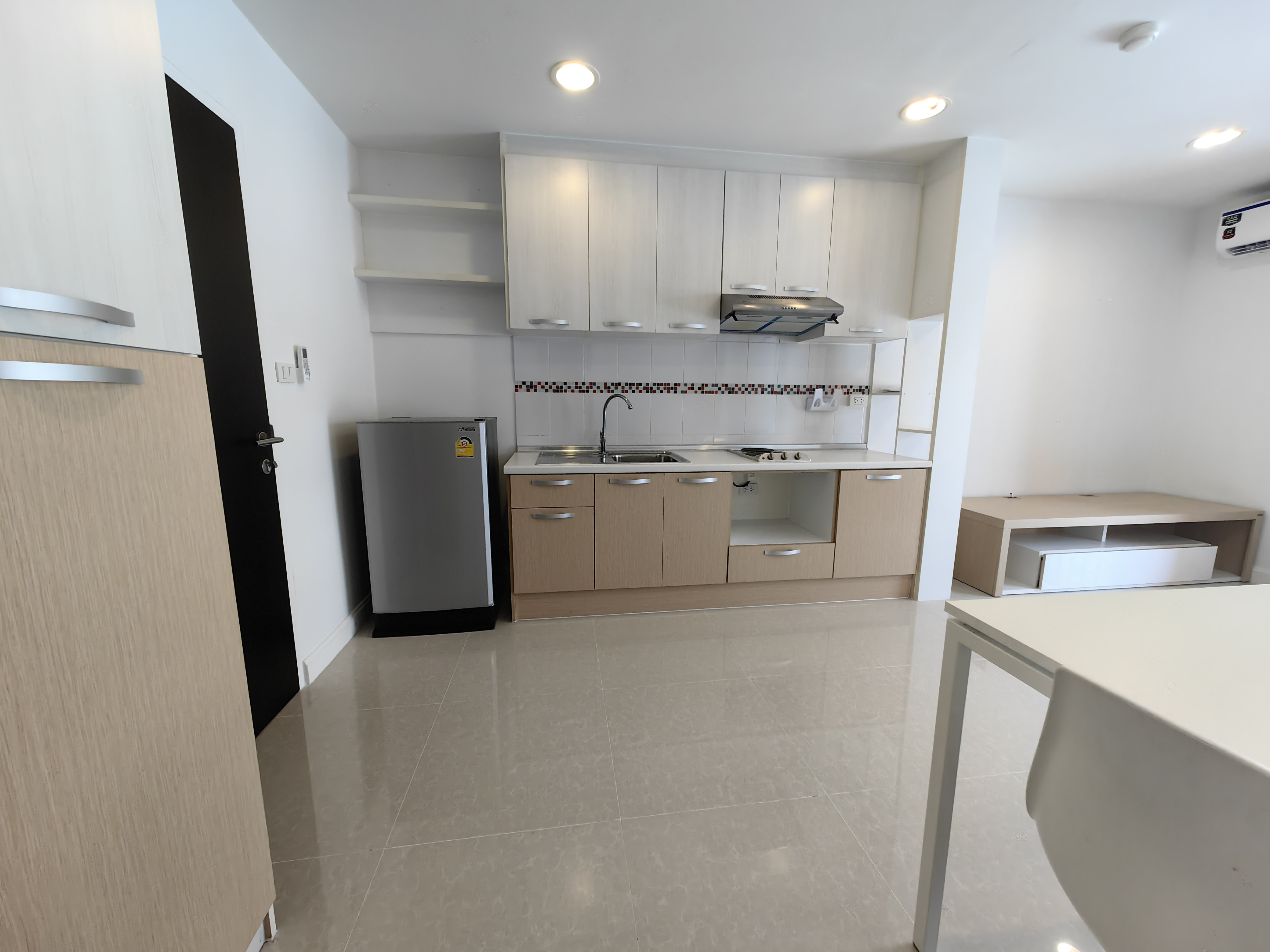 ❤️คอนโดหรูสาทรใกล้ IconSiam แลนด์มาร์คกรุงเทพ BTS กรุงธนบุรี 450 เมตร ตกแต่งพร้อมอยู่ เฟอร์นิเจอร์ครบ กู้เกินได้ ❤️Sathorn Condo near IconSiam, Bangkok Landmark, BTS Krung Thonburi 450 meters.