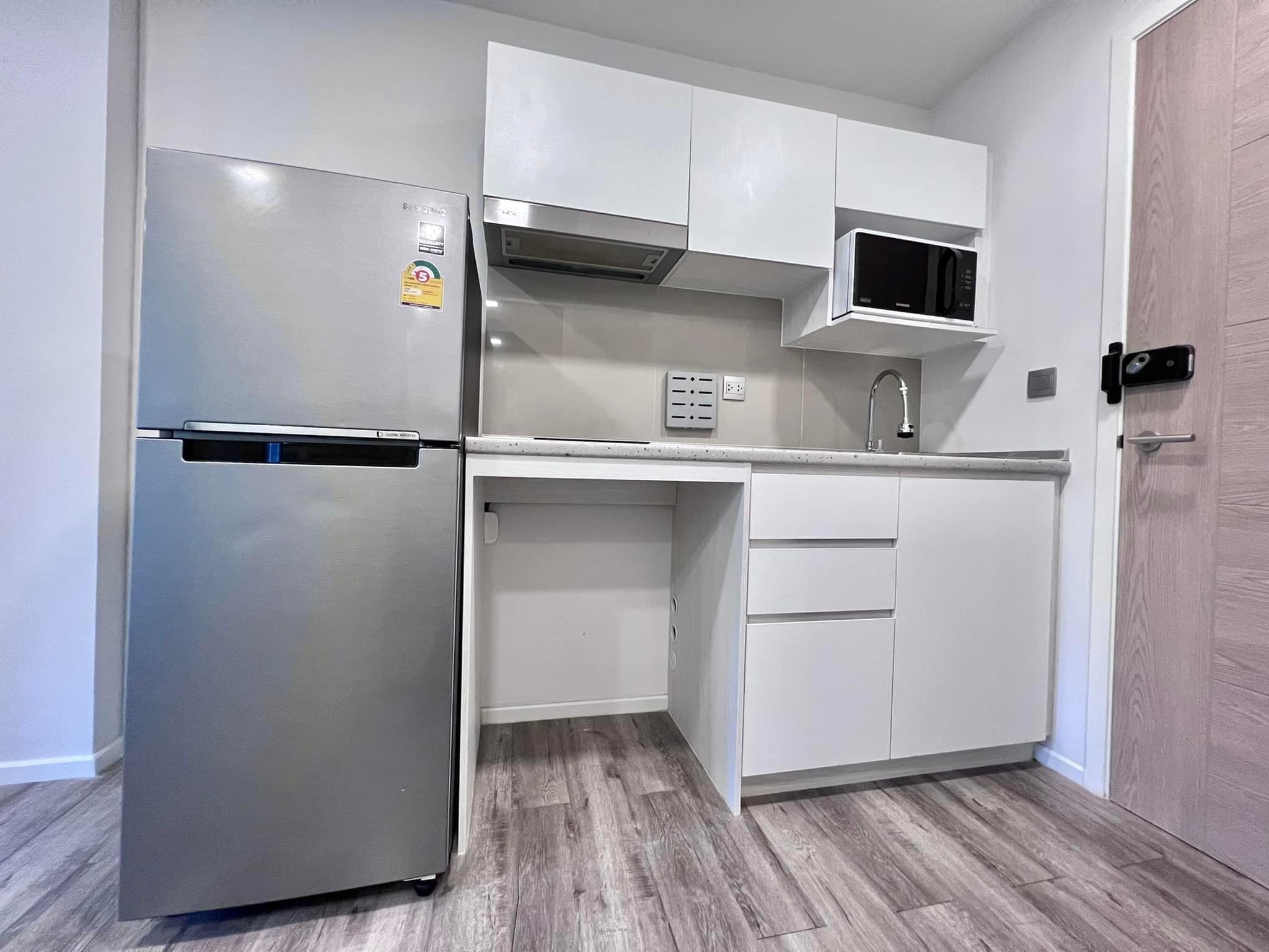 ให้เช่า Atmoz Chaengwattana (แอทโมซ แจ้งวัฒนะ) ตึกBชั้น4วิวสวน พร้อมเข้าอยู่