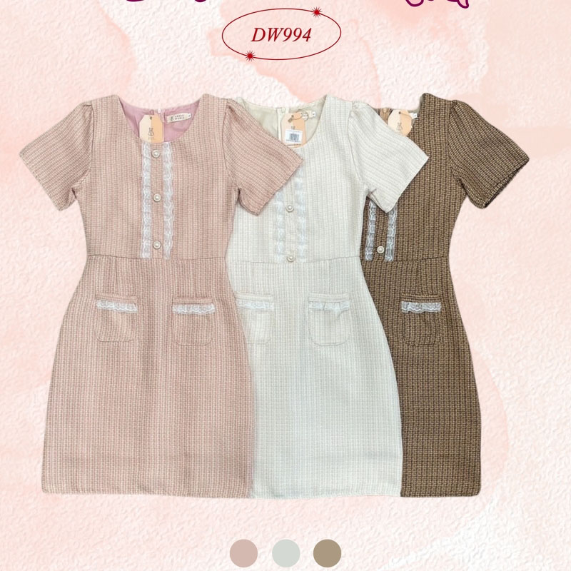 kudapy เดรสสั้นสีครีม/สีชมพู/สีส้ม ผ้าชาแนลแต่งแถบกระดุม ทรงเข้ารูปใส่สบาย ลุคคุณหนู