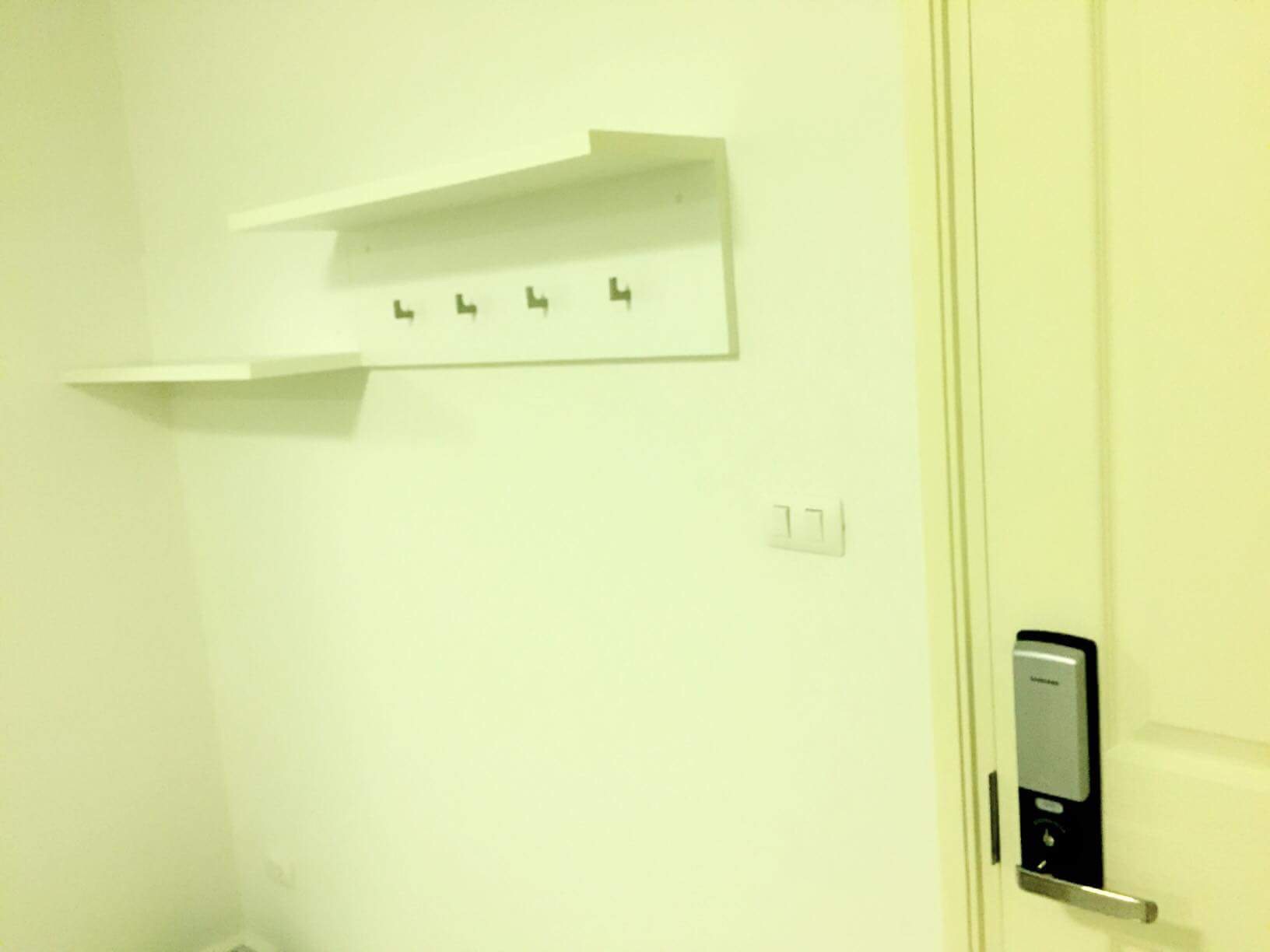 โซนพื้นที่ รพ.ศิริราช วังหลัง MRTไฟฉาย ให้เช่าห้องแบบ 1ห้องนอน 1ห้องน้ำ คอนโด dBURA Pran Nok (ดีบุรา พรานนก) Low Rise ขนาดห้อง 38 ตรม. ชั้น 9 ตึก B