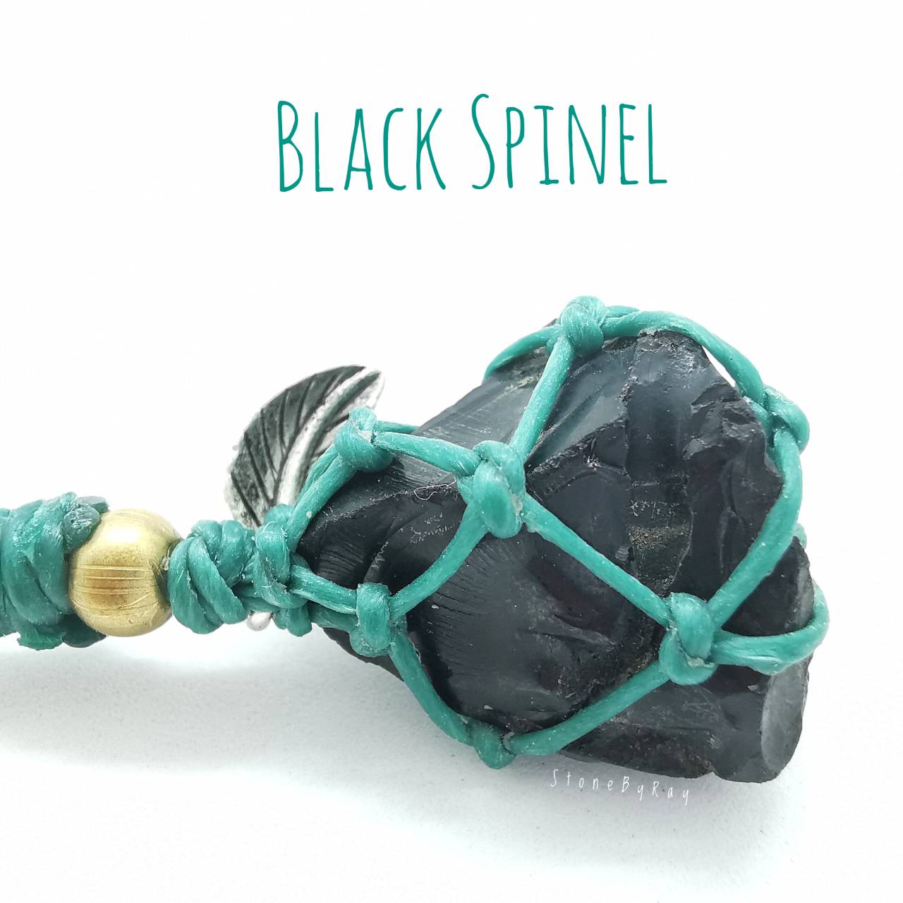 พวงกุญแจเชือกถักหินนิล Black Spinel
