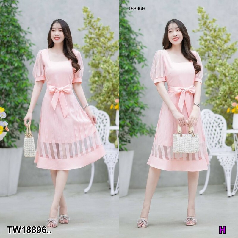 kudapy เดรสสั้นสีดำ/สีโอรส/สีครีม คอเหลี่ยมแขนตุ๊กตา แต่งผ้าซีทรูตัดต่อระบายชาย ผูกโบว์เอวงานสวย