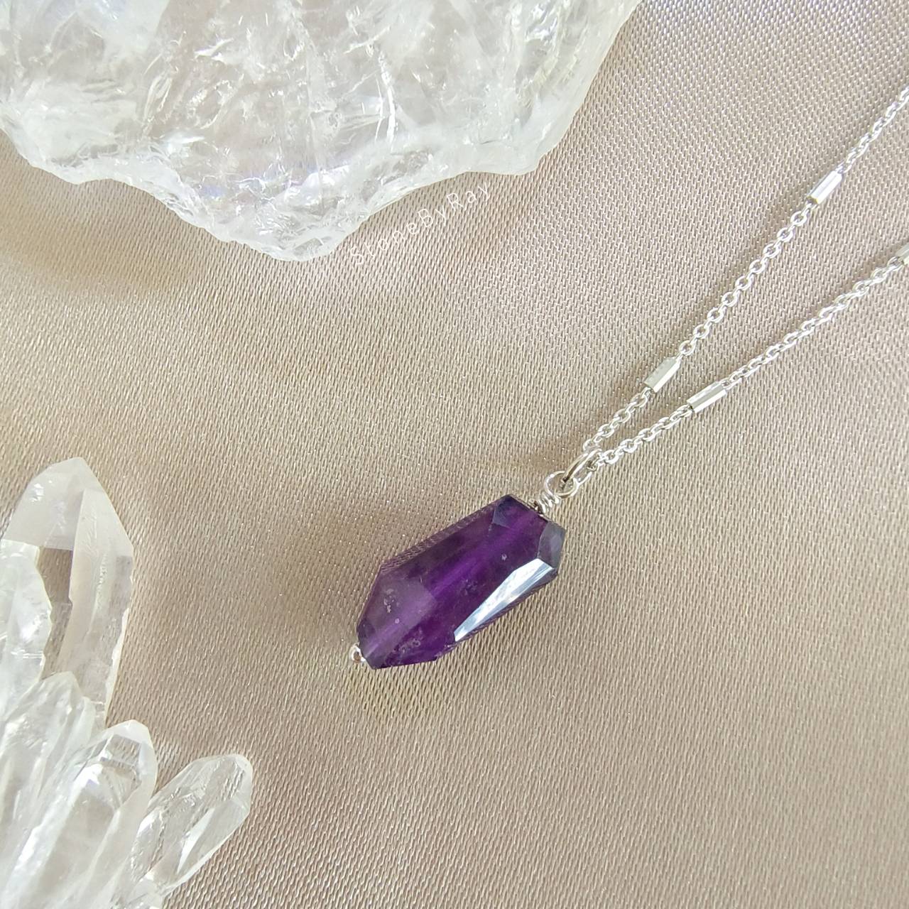สร้อยคอเงินจี้หินอเมทิสต์เจียรเหลี่ยมแฟนซี Amethyst