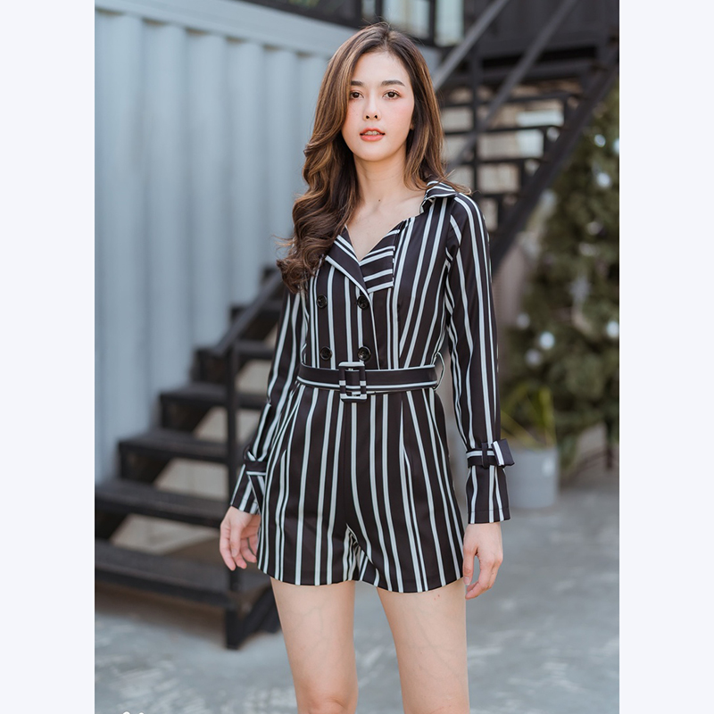 kudapy จั้มสูทลายทางสีดำ,สีชมพู จั้มคอปกทรงวีใส่ดูดีสวยน่ารัก