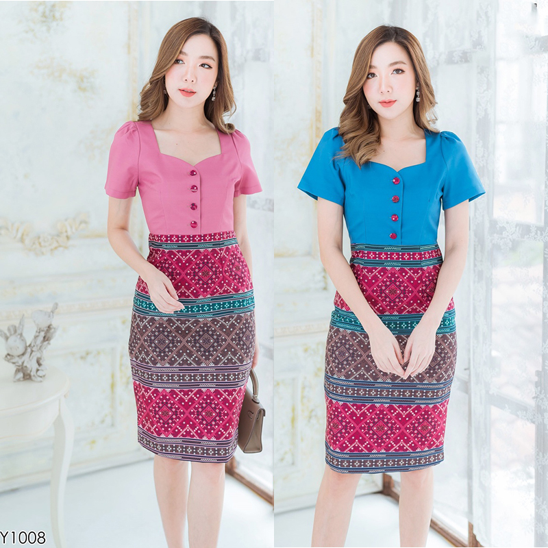 kudapy เดรสสั้นผ้าไทยคอเกลี่ยมกระดุมหน้าสีฟ้า/สีชมพู ลายไทยสวยใส่ดูดีเรียบร้อย งานซิบหลัง