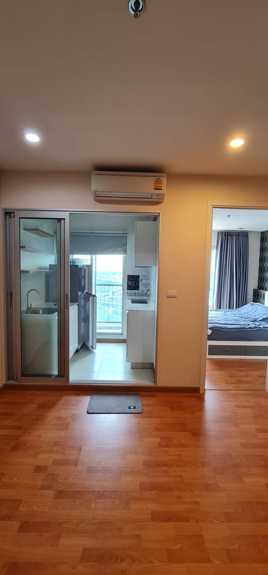 คอนโด The President Sathorn-Ratchapruek 3 (เดอะ เพรสซิเด้นท์ สาทร-ราชพฤกษ์ 3) High Rise โซนพื้นที่ BTS บางหว้า ให้เช่าห้องแบบ 1ห้องนอน 1ห้องน้ำ 1ครัวปิด ขนาดห้อง 35 ตรม. ชั้น 31