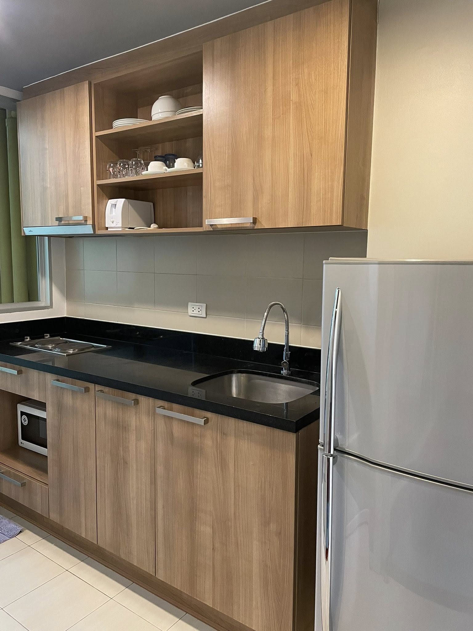 ให้เช่าคอนโด Hive Sukhumvit 65 (ไฮฟ์ สุขุมวิท 65) 1 นอน 1น้ำ ขนาด 40 ตรม. ชั้น 3 ราคา 16,000