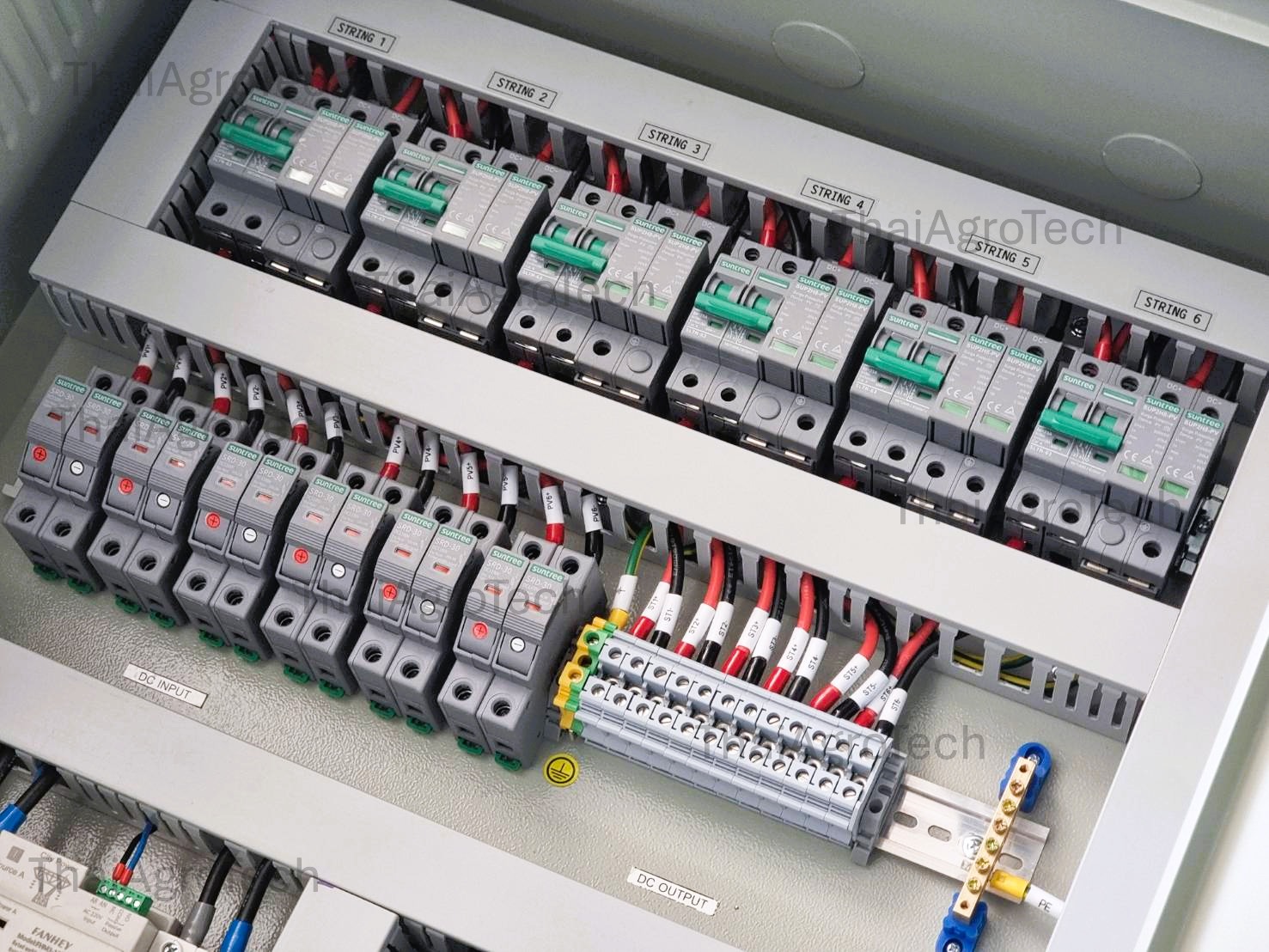 AC-DC Combiner On/Off-Grid Hybrid DC 6 String 800V, 2Inverters 1Phase, ATS (สลับไว) ตู้คอมบายเนอร์ สำหรับระบบโซล่าเซลล์ออนออฟกริดไฮบริด แบบรวม 2 อิเวอร์เตอร์ 1 เฟส ไว้ในตู้เดียวกัน