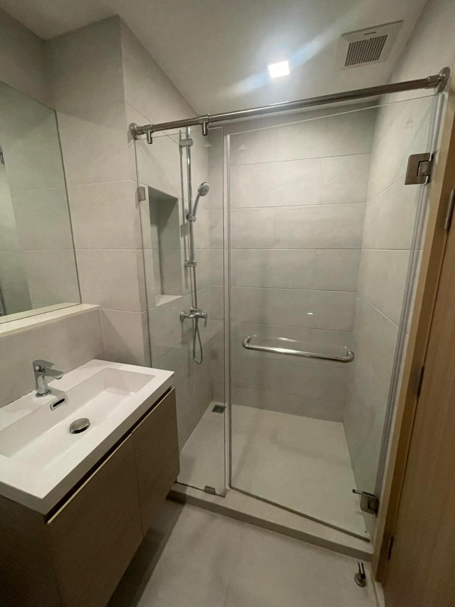 ปล่อยเช่าคอนโด Maestro 07 Victory Monument (มาเอสโตร 07 อนุสาวรีย์ชัยฯ) - Studio 1ห้องน้ำ 1ห้องครัว - ใกล้ BTS อนุสาวรีย์ - ขนาดห้อง 28 ตรม. ชั้น 2 เลี้ยงสัตว์ไม่ได้น๊า