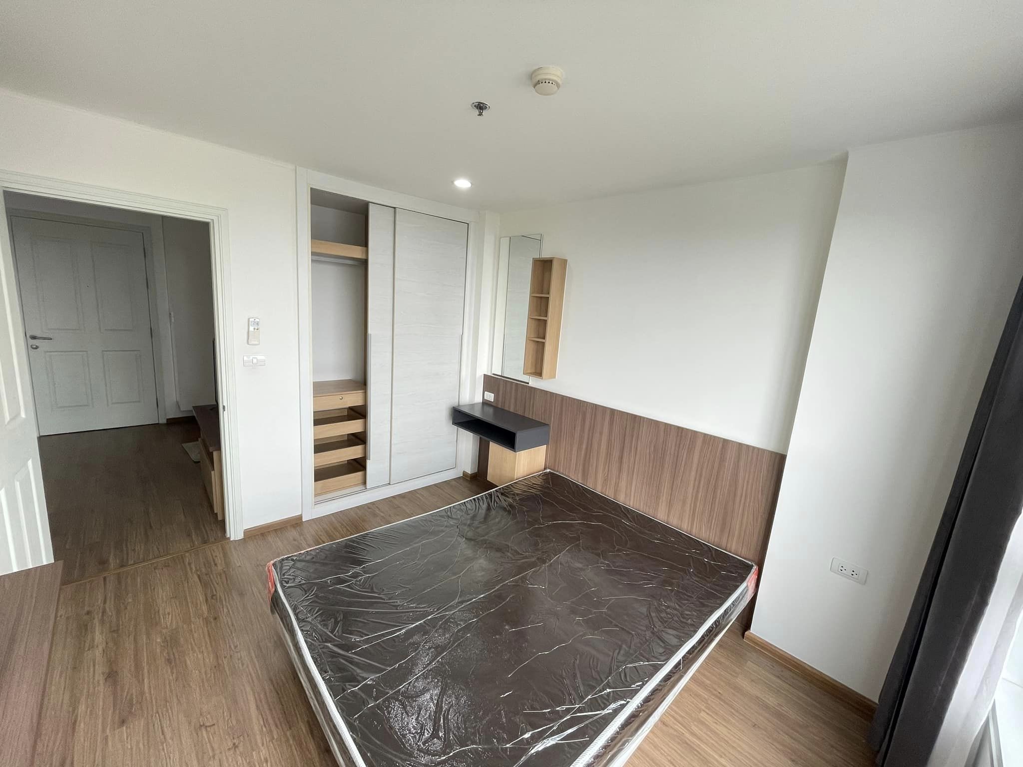 ให้เช่า ยู ดีไลท์ รัตนาธิเบศร์ ห้องพร้อมเข้าอยู่ Add line: Smile-easy